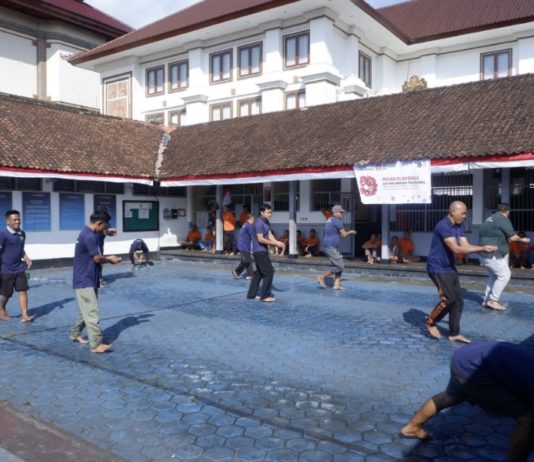 Warga Binaan Rutan Gianyar Ikuti Lomba Permainan Tradisional