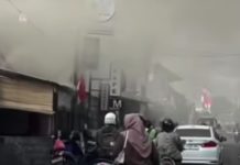 Warga Padangsambian Dikagetkan Kepulan Asap Pekat, Ini Sumbernya