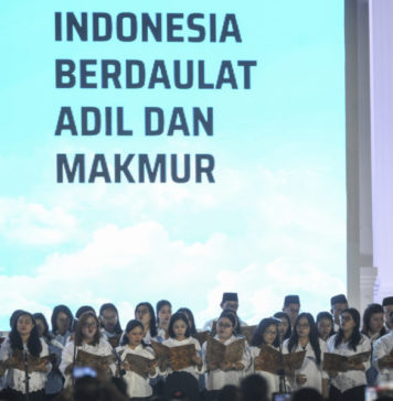 Zikir dan Doa Kebangsaan di Monas Dihadiri 100 Ribu Orang