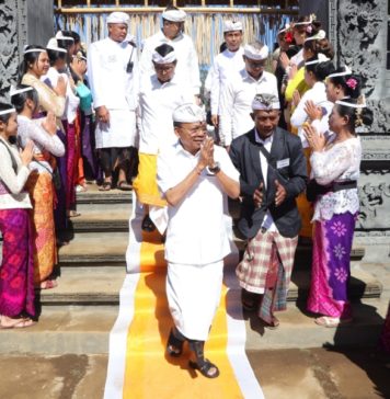 9 Tahun Pergub Busana Adat Bali, Gubernur Koster: Jadi Bagian Jati Diri dan Ekonomi Masyarakat