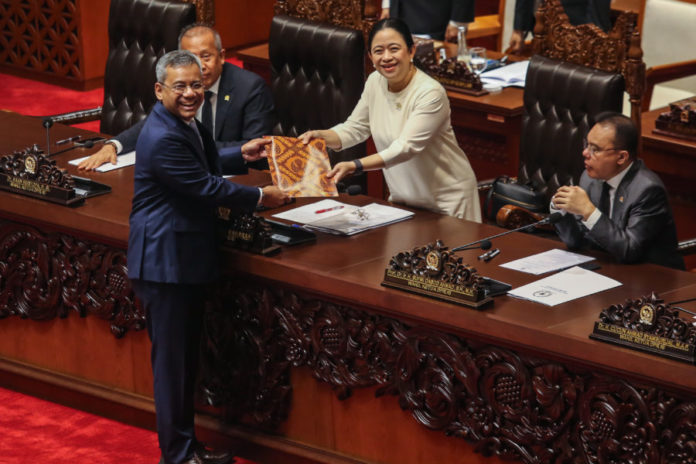 APBN 2027 Disahkan, Ekonomi Ditargetkan Tumbuh 6 Persen 1