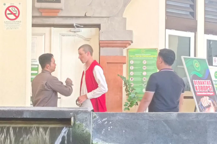 Bawa Kokain 2,5 Kg Dalam Koper, WNA Kazakhstan Terancam Hukuman Berat 1