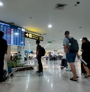 Belasan Ribu Calon Penumpang di Bandara Ngurah Rai Terdampak Erupsi Anak Krakatau