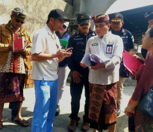 Belum Berizin, Pemkab Bangli Stop Pemasangan Videotron di Penelokan