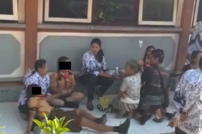 Bertepatan Kajeng Kliwon, Sejumlah Siswa SMPN 3 Manggis Kesurupan 1
