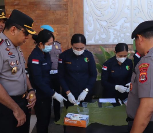 Cegah Penyalahgunaan Narkoba, Polresta Denpasar Rutin Tes Urine Personel