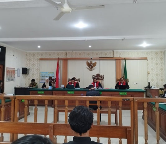 Dakwaan Jaksa Dinilai Tak Konsisten, KABUD Minta Tomy Priatna Dibebaskan