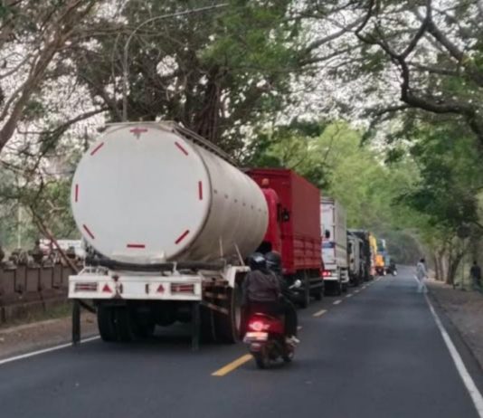 Dampak Aksi Sopir Logistik di Pelabuhan Ketapang, Antrean di Gilimanuk Sempat Mengular hingga 9 Kilometer