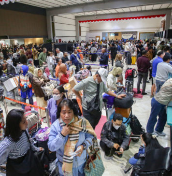 Dampak Erupsi Gunung Anak Krakatau, Tiga Bandara Ditutup Sementara