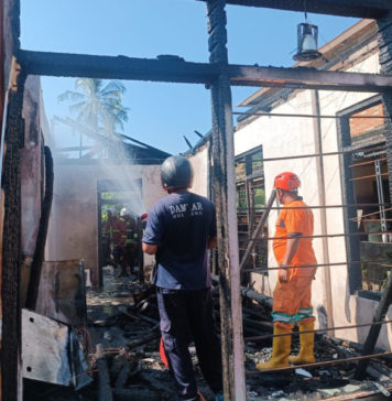 Diduga Dipicu Korsleting, Rumah di Padang Bulia Terbakar