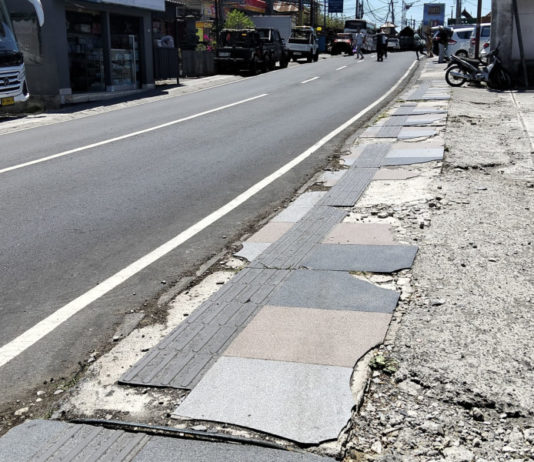 Ditata 2022, Trotoar di Penelokan Sudah Rusak