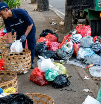 DLH Tabanan Perkuat Penanganan Sampah di Jalur Bypass Ir Soekarno