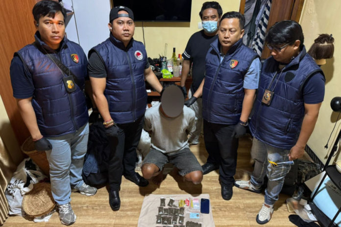 Ganja Dipasok Dari NTB, Pengedarnya Dibekuk Di Dalung 1