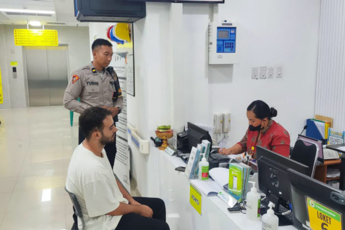 Gegara Menegur Pengganggu Istrinya, WNA Dikeroyok Di Seminyak 1