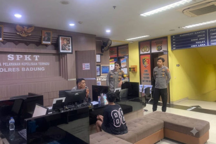 Gerak Gerik Mencurigakan, Dua Remaja Diamankan Di Sempidi Badung 1