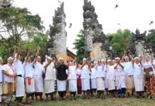 Gubernur Koster Ajak Krama Bali Memuliakan Satwa dan Alam Melalui Perayaan Tumpek Uye