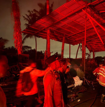 Gudang Rongsokan di Desa Sidan Terbakar, Kerugian Ditaksir Rp30 Juta