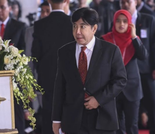 Guruh Soekarnoputra Berpulang, Koster Instruksikan Pengibaran Bendera PDIP Setengah Tiang