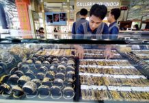 Harga Emas Kian Turun, Terjadi Pergeseran Pola Konsumen di Denpasar