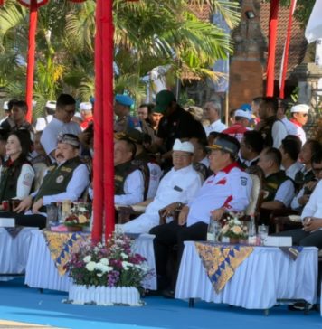 Jaksa Agung Kukuhkan Aslinmas dan Abpednas Bali Periode 2026-2031, Tekankan Penguatan Desa dan Kesadaran Hukum