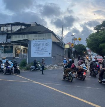 Jalan Simpang Siligita Badung Diperlebar hingga 3,5 Meter
