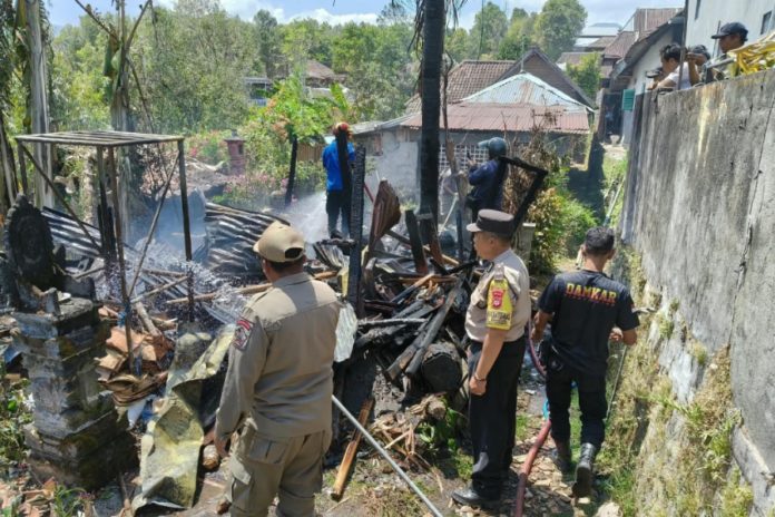 Kebakaran Di Desa Bengkel, Lumbung Padi Dan Sepeda Ikut Terbakar 1