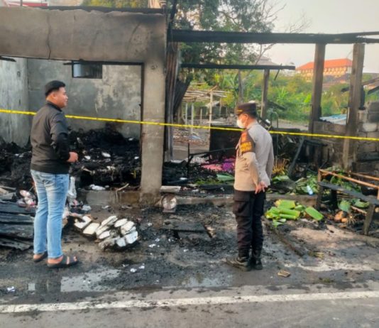 Kebakaran di Tonja, Toko Sol Sepatu dan Canang Ludes