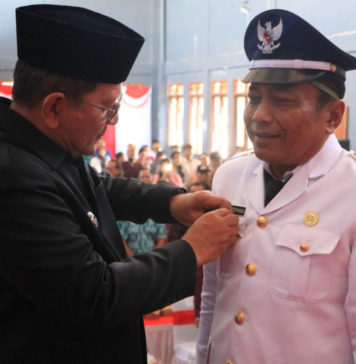 Ketut Widiada Resmi Jabat Perbekel PAW Pengastulan hingga 2029