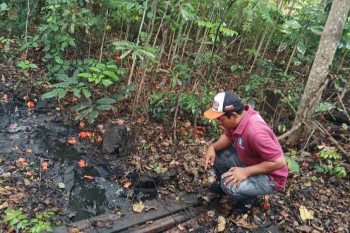 Limbah Diduga Hasil Pembakaran Incinerator Dibuang Ke Sungai Cemagi Tuai Sorotan Di Medsos 1