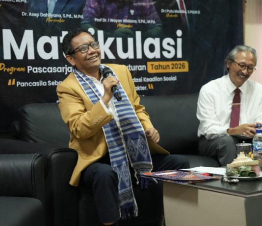 Mahfud MD Dorong Penguatan Karakter dan Spiritualitas SDM Hindu