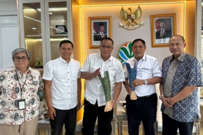 Menteri LH Apresiasi Sampah Plastik Diolah Jadi Kaki Palsu Di Bali 1
