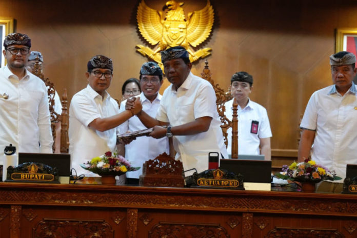 Optimis Target Pajak Tercapai, Bupati Badung Sampaikan Jawaban Pemerintah Atas Pandangan Fraksi DPRD 1