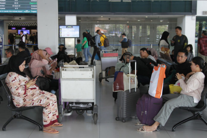 Pemerintah Pastikan 'Full Refund' Tiket Penerbangan Terdampak Erupsi GAK 1