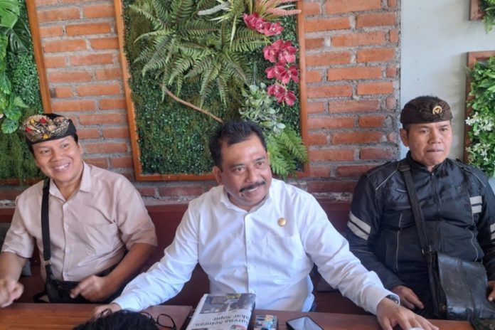 Persoalan Kajang Tirta Berlanjut, Sejumlah Prajuru Kawitan Tangkas Kori Agung Somasi Bandesa Tangkas 1