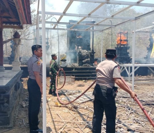 Pura Dadia Arya Wang Bang Pinatih di Sinabun Terbakar, Kerugian Ratusan Juta