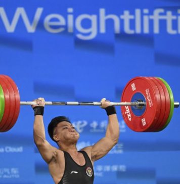 Rahmat Erwin Abdullah Raih Emas Angkat Besi Asian Games 2026