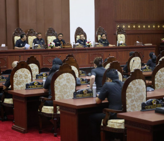 Rapat Paripurna, Bupati Mahayastra Tanggapi Sejumlah Sorotan Fraksi di DPRD Gianyar