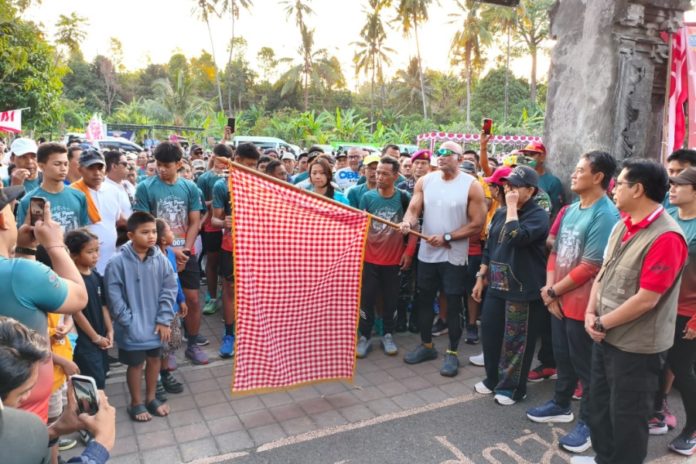 Ratusan Pelari Ikuti Lari Lintas Alam Di Sudaji 1