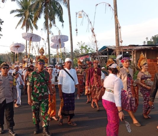 Ribuan Krama Desa Adat Sidan Gianyar Ikuti Rangkaian Upacara Nyenuk