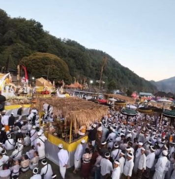 Ribuan Umat Padati Puncak Karya Tawur Agung di Pura Hulundanu Batur
