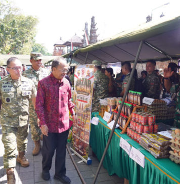 Sambut HUT Ke-81 TNI, Kodam IX/Udayana Gelar Pasar Murah Serentak di 3 Provinsi