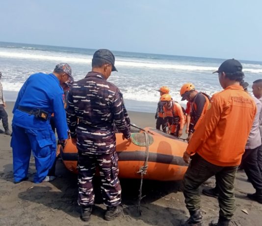 SAR Gabungan Intensifkan Pencarian WNA Hilang di Perairan Tembles