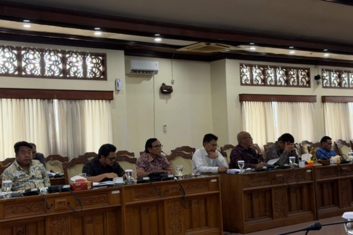 Soal 19.142 Botol Mikol Kena Cukai, Komisi I DPRD Minta Bea Cukai Buka Rinciannya 1