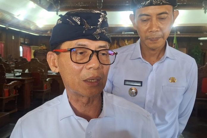 Soal Penutupan 'Diamond Beach': Bupati Satria Sebut Delapan Unit Usaha Yang Disegel, Bukan Pantainya 1
