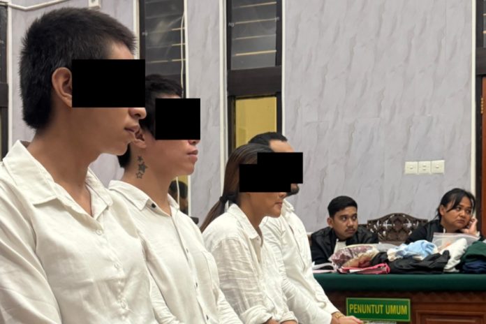 Terlibat Kasus Penganiayaan, Lady Boy Dituntut 1,5 Tahun Penjara 1