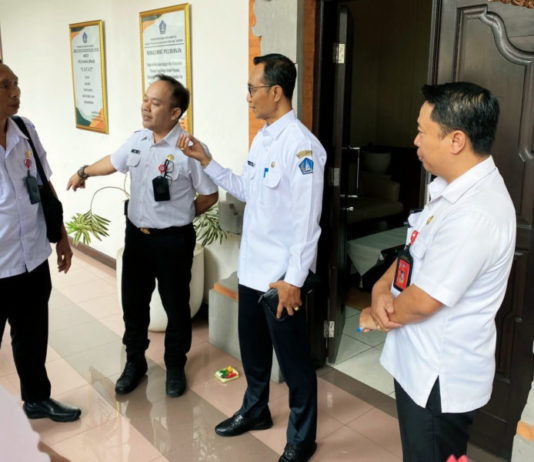 Tim Disiplin Pemkab Badung Sidak DPUPR dan BPKAD, Pastikan ASN Tetap Disiplin