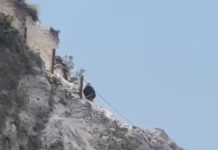 Viral Aktivitas Pembuatan Tangga di Tebing Diamond Beach, Satpol PP Klungkung Cek Izinnya