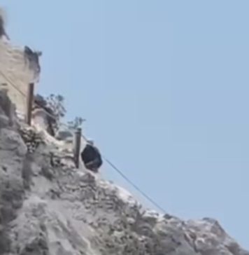 Viral Aktivitas Pembuatan Tangga di Tebing Diamond Beach, Satpol PP Klungkung Cek Izinnya