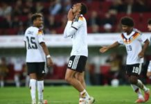 Yunani Ukir Sejarah, Bungkam Jerman di Kandang