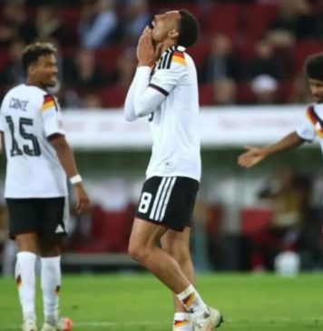 Yunani Ukir Sejarah, Bungkam Jerman di Kandang